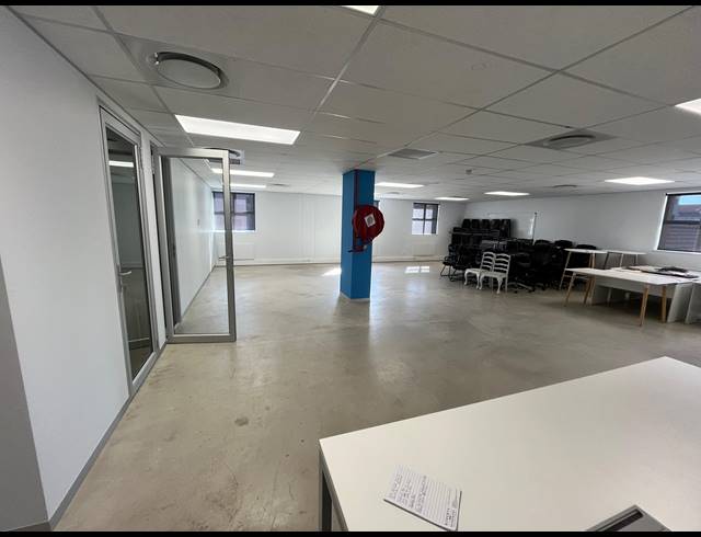 357M² OFFICE TO LET IN CENTURY CITY
